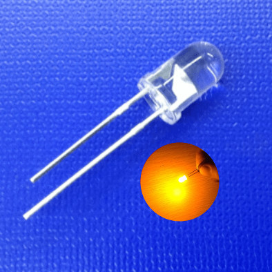 5mm LED Light Emitting Diode 600nm Orange Color 10000mcd Clear Lens Round Shape With Flange