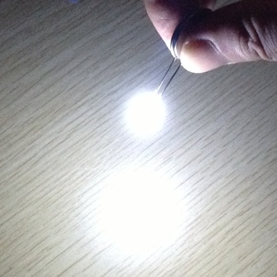LED Light Emitting Diode 5mm 8000K White 30000mcd Super Bright Round Clear Lens With Flange