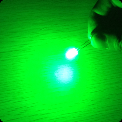 5mm Through Hole LED Diode 530nm Green Color 120deg 8-10LM Round Clear Lens For Indicator Lighting
