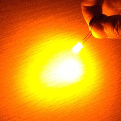 0.5W 5mm LED Light Emitting Diode 600-610nm Orange Color 20000-30000mcd Clear Lens For Indicator Lighting
