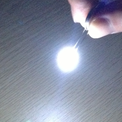 0.5W 5mm LED Light Emitting Diode 7000-9000K White Color 30000-35000mcd Clear Lens For Indicator Lighting