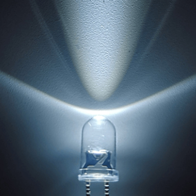 5mm White Color 8000-12000K 2000-4000mcd Round Clear Lens Candle Flickering Flashing LED Diode