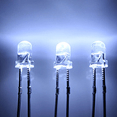 0.2W Highlighted 3mm 7000-9000K White Color 18000-22000mcd Round Shape F3 LED Diode