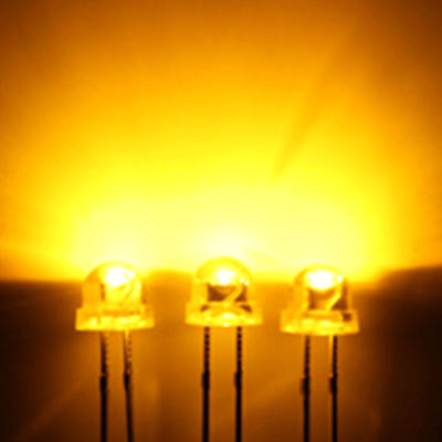 0.5W 5mm 585-595nm Yellow Color 4000-5000mcd Strawhat Shape Clear Lens 120deg Light Emitting Diode