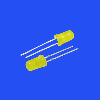 5mm Tinted Yellow Color 585-595nm Round Head With Flange 200-300mcd 60 Deg Lamp Bead