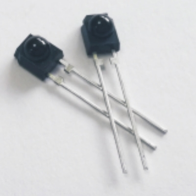 4.4x2.12x5.2mm Infrared Plastic Sealed Receiving Tube Black Body 700-1100nm IR Dip LED Diode